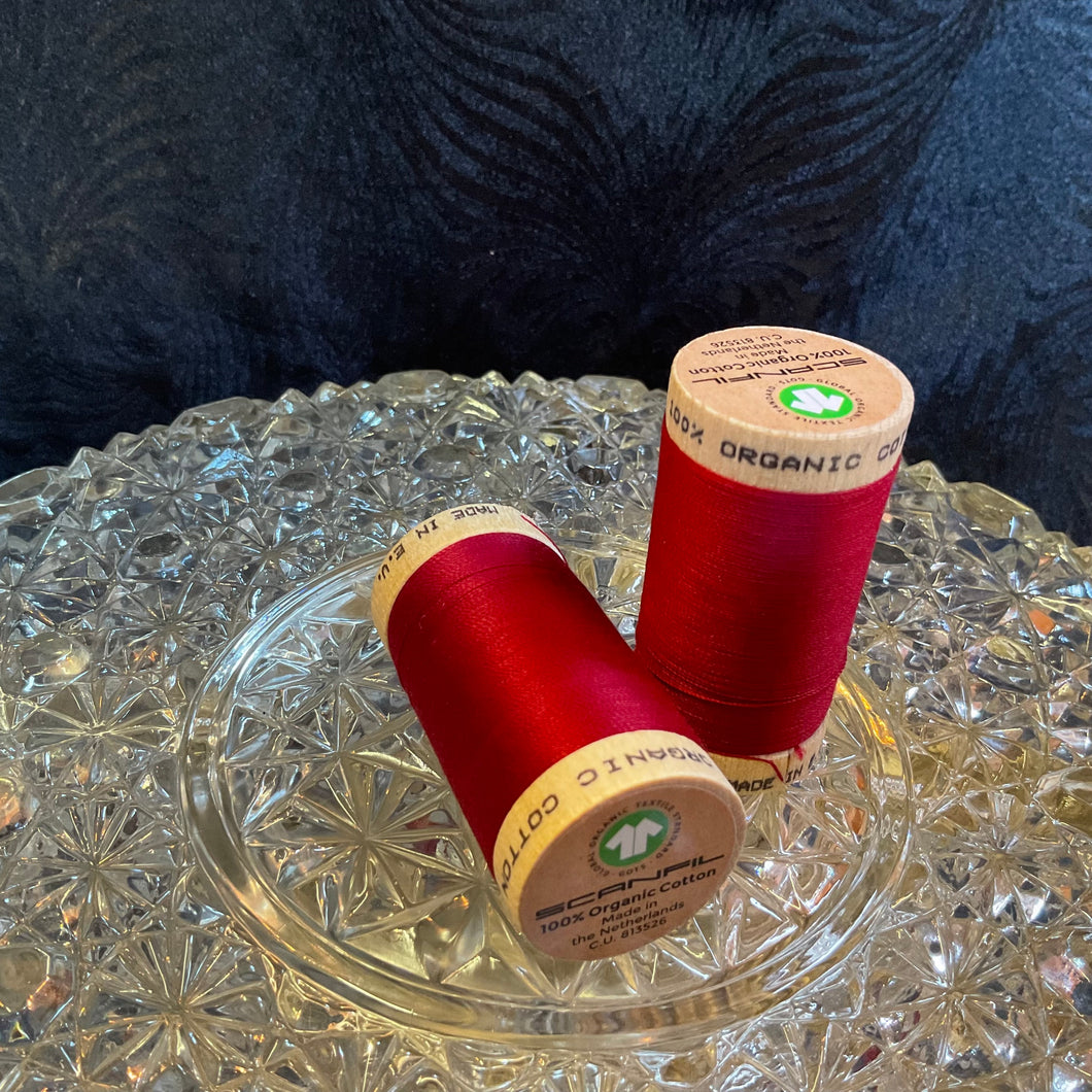 Organic Cotton Thread - Crimson 4806 - 30/2 weight - 275 meters